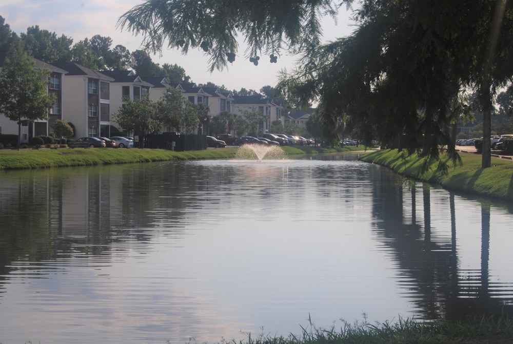 Fairways At Riveroaks 23d 3 Bedroom Condo by RedAwning