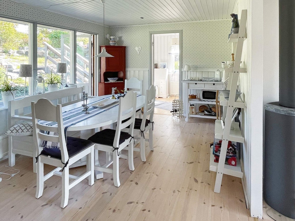 Spacious Family Cottage in Kyrkesund view 5