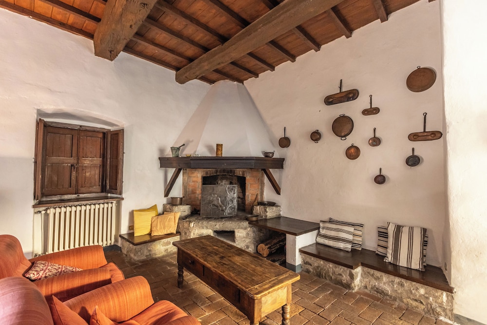 Castello Uliveta