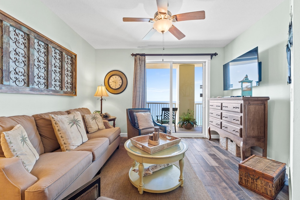 Grand Panama Beach Resort by Book That Condo