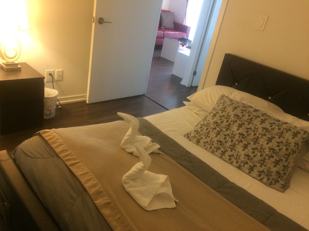 Executive Suite at Liberty Village - Image 5