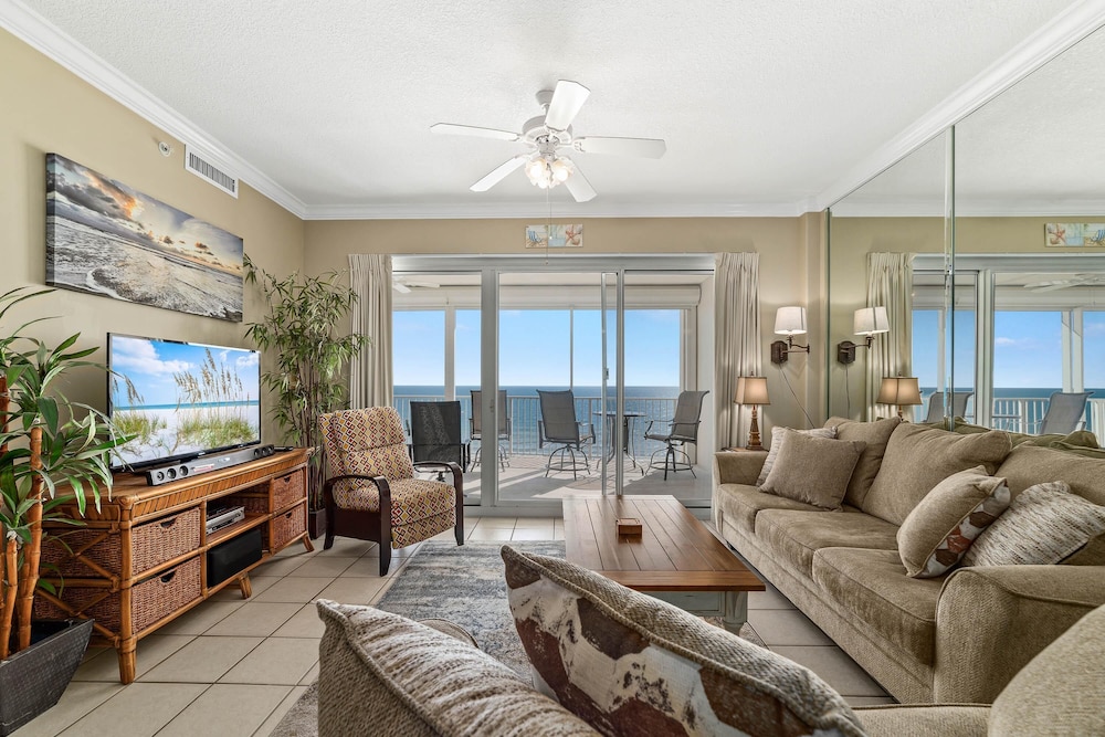 Regency Isle 710