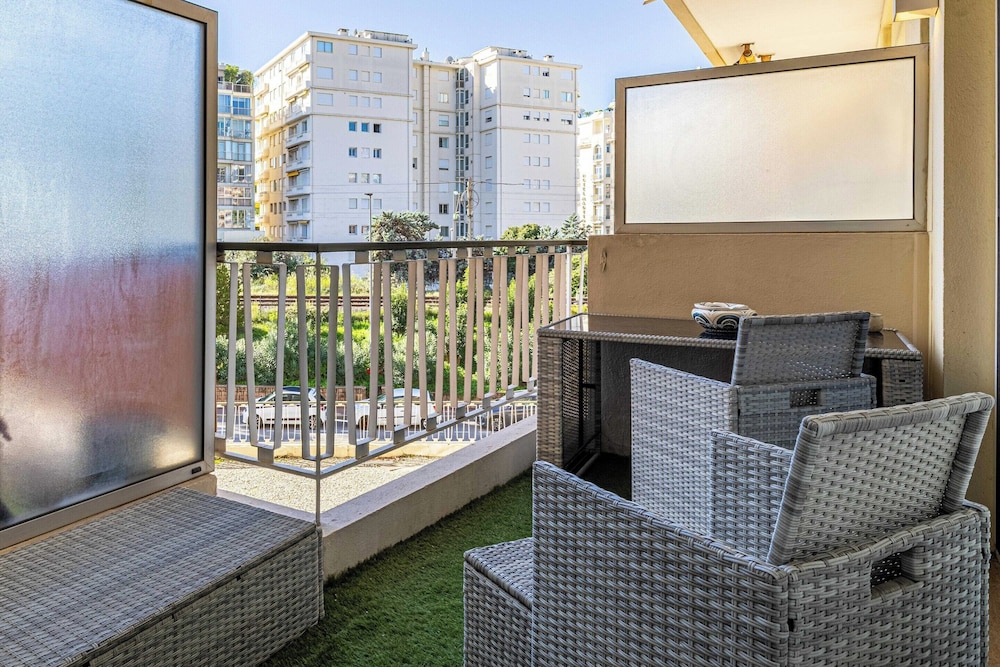 Modern apt With Balcony - Cannes/croisette