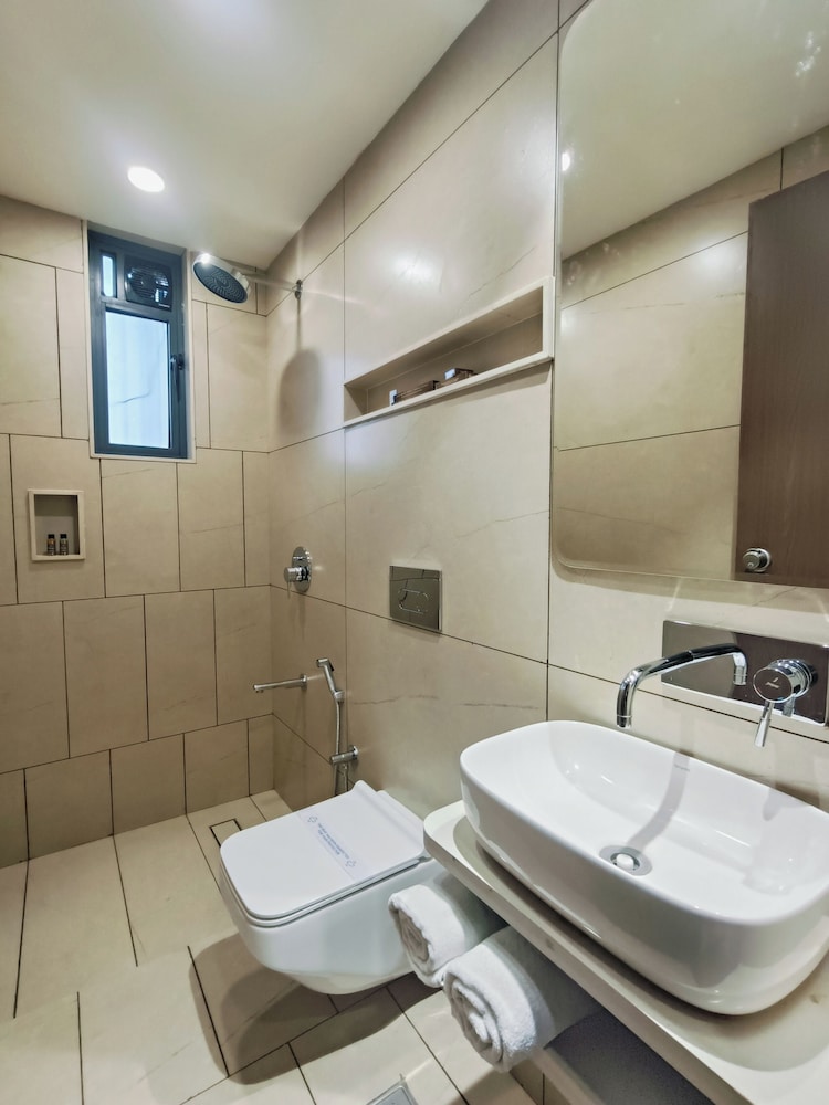 Hotel Maskan Surat