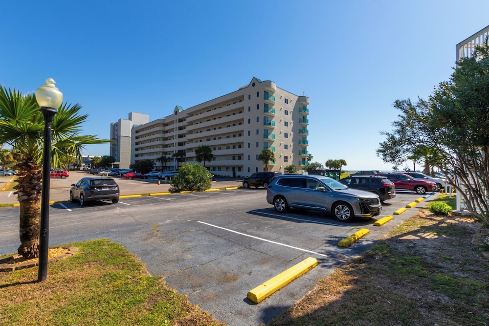 Plantation West Condos