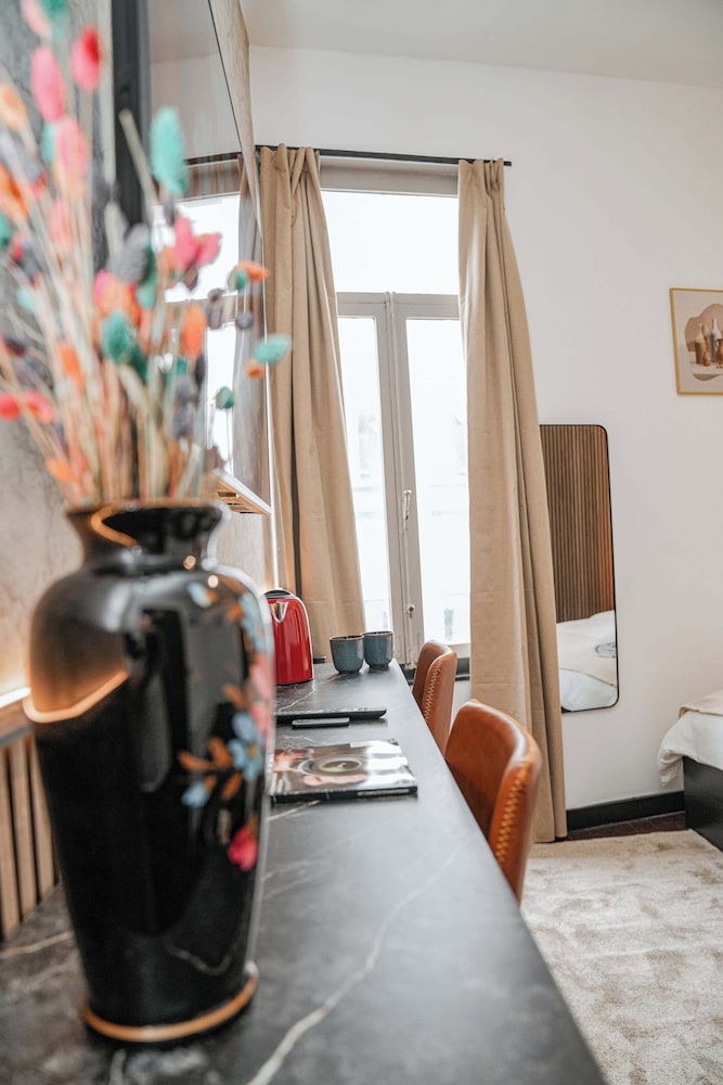 Comfy 5BR Apartment in Heart of Ghent