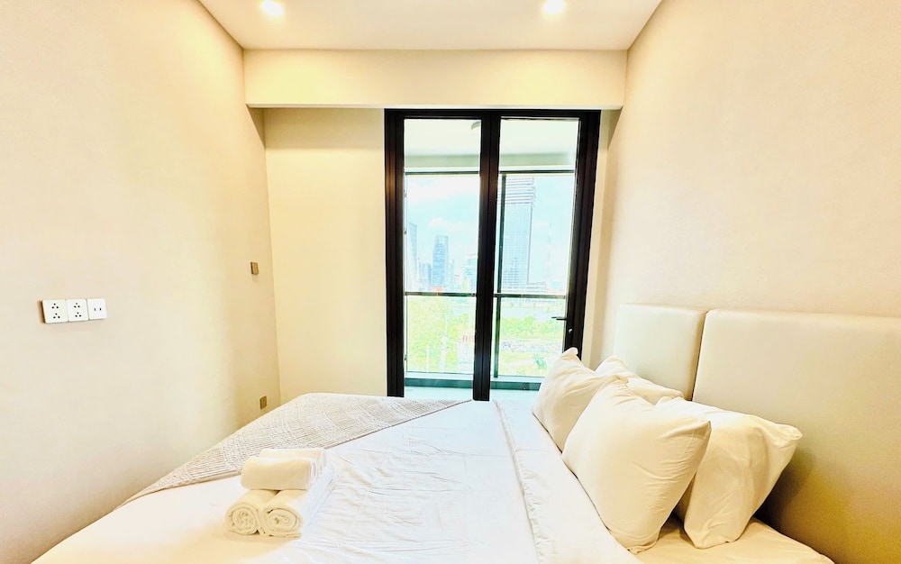 Metropole The Crest Thu Thiem Apartment