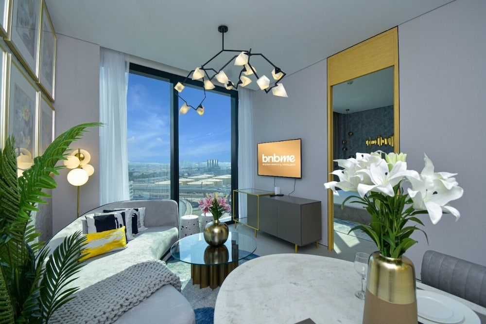 Private Beach in a Bnbme Designer Apartment