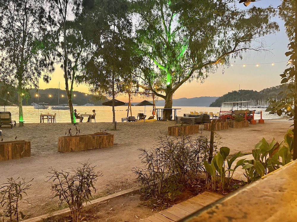 Marimare Beach & Bungalow Otel - Image 9