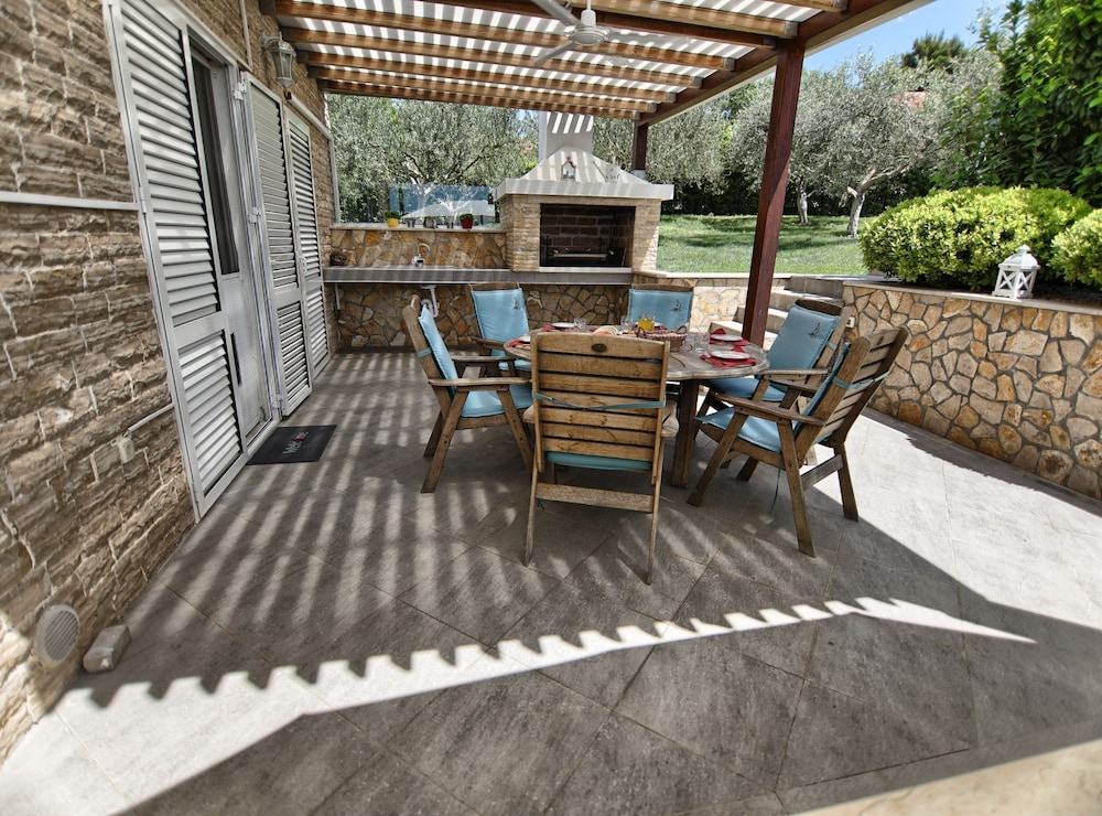Holiday Home Srećko