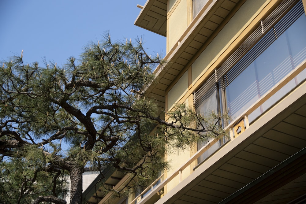 Hotel Miyarikyu