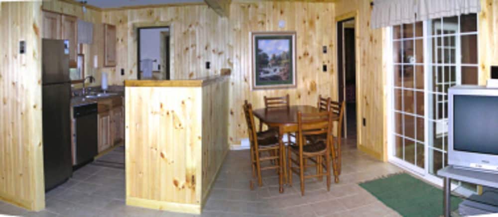 Cabins at Twinbrook Resort
