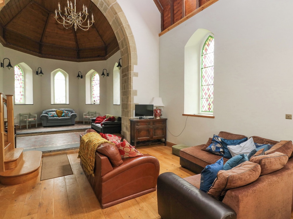 Church Llygad Y Dyffryn