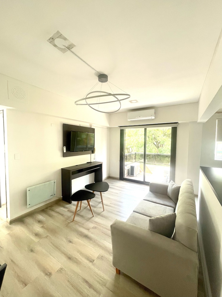 Golf Tower Suites & Apartments