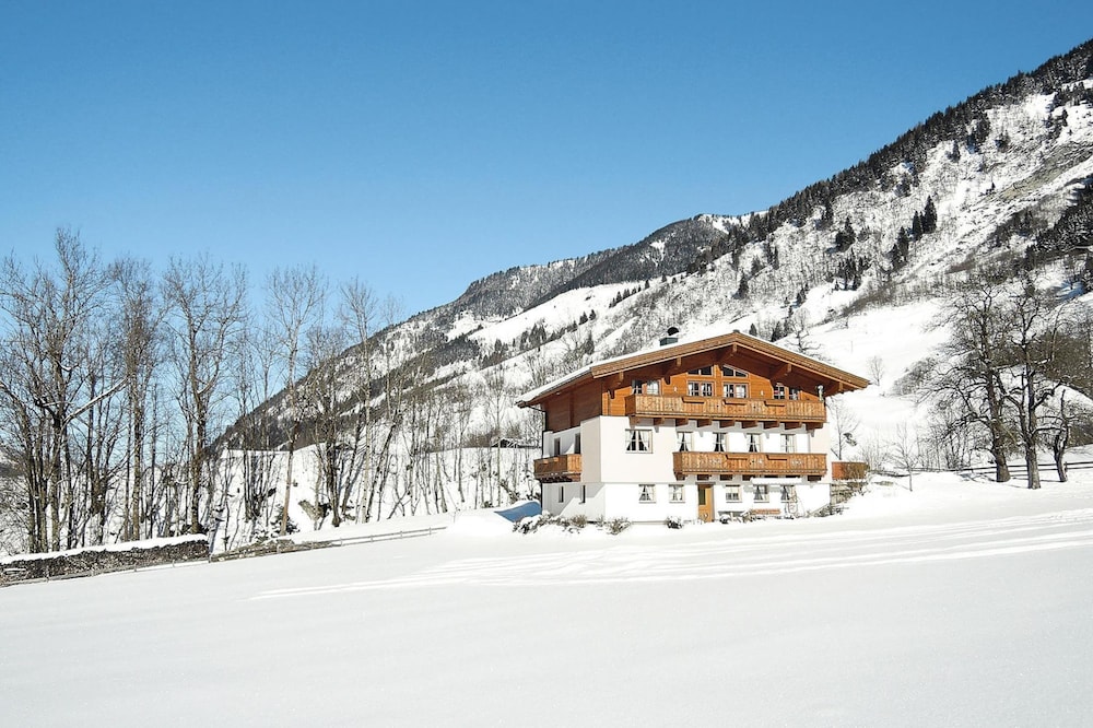 Apartment in Fusch an der Glocknerstrasse in Nature