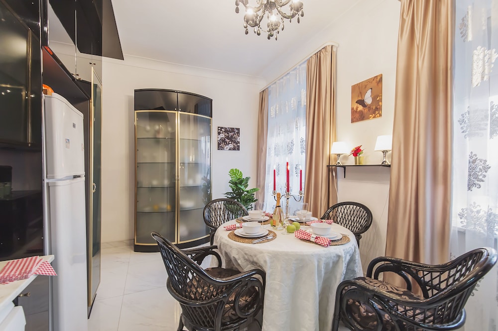 GMApartments 4 rooms with mansard on Tverskaya