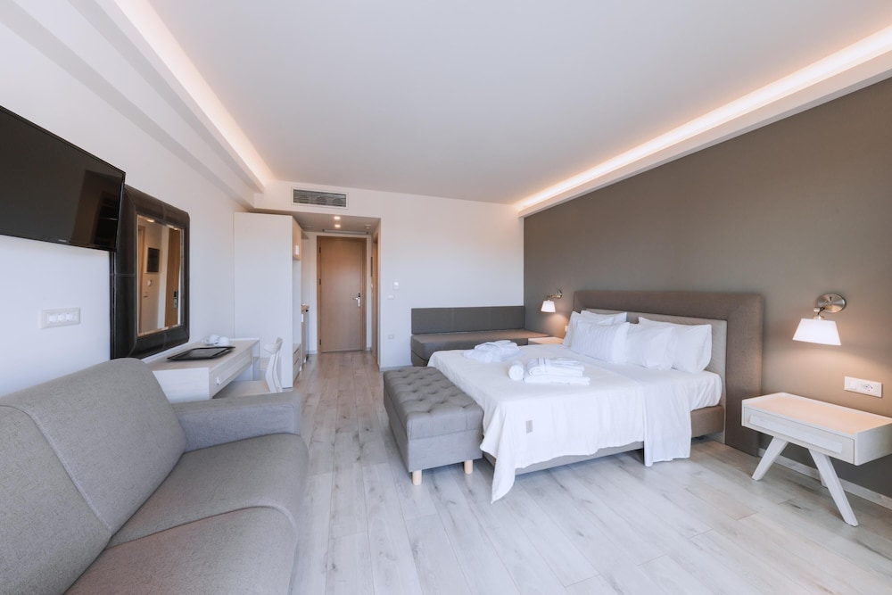 Palacio Del Sol Luxury Apartments - Property Image 40