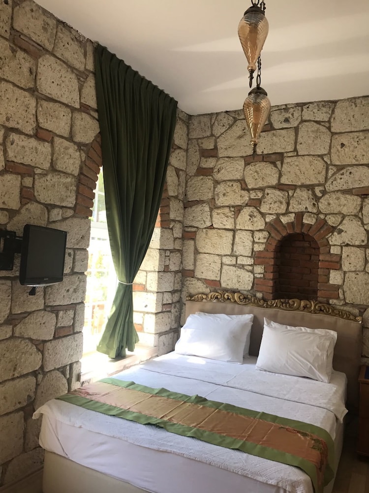 Kerme Ottoman Alacati - Image 15