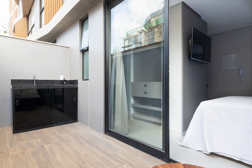 Breeze Residence By Carpediem