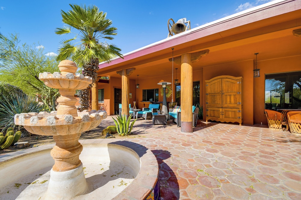 'full Circle Ranch' w/ Pool & Views in Cave Creek