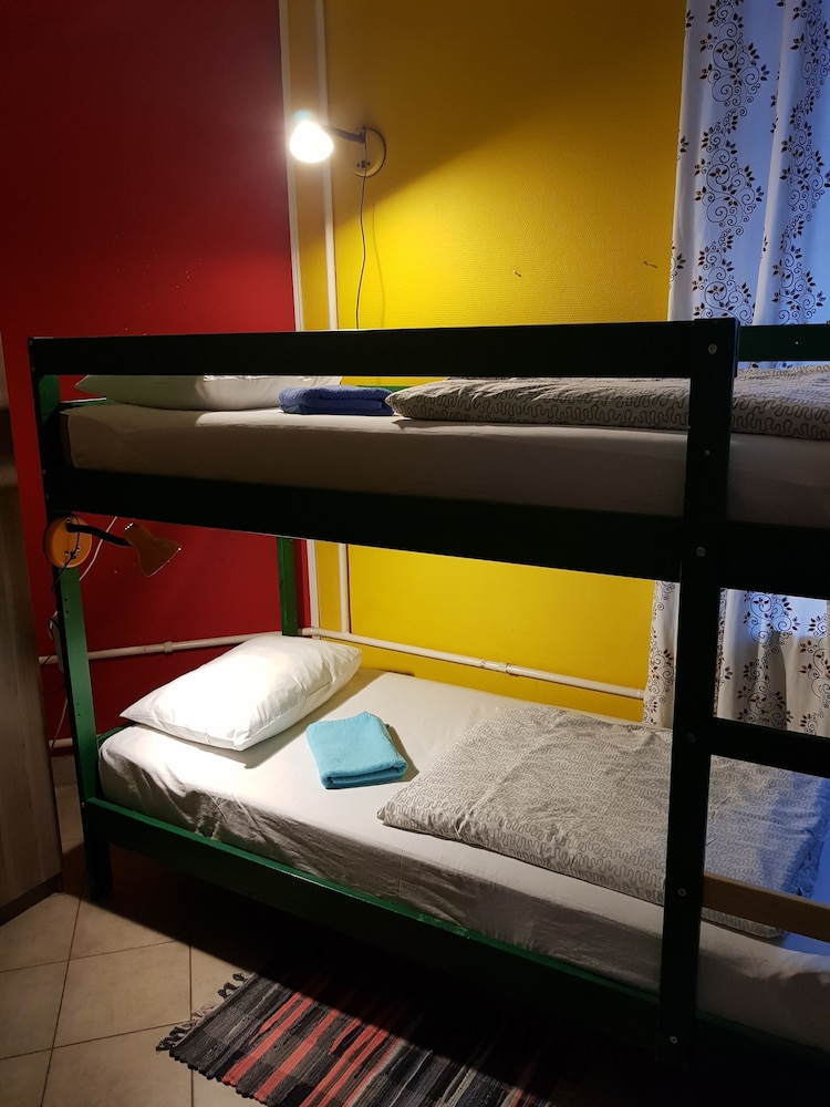 Hostel Makarena