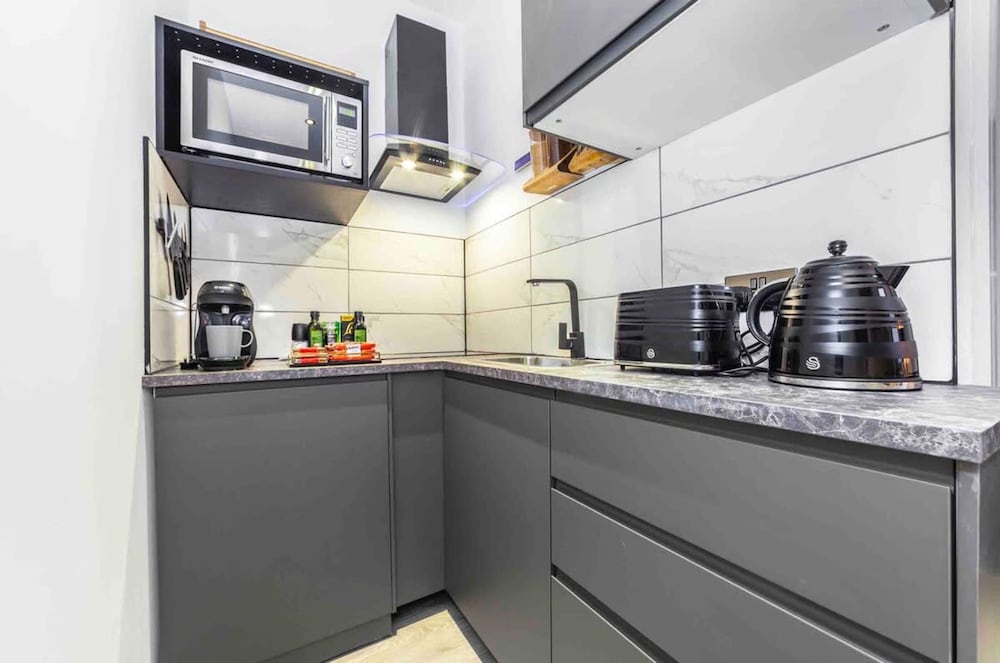 Modern and Spacious Duplex in Earls Court