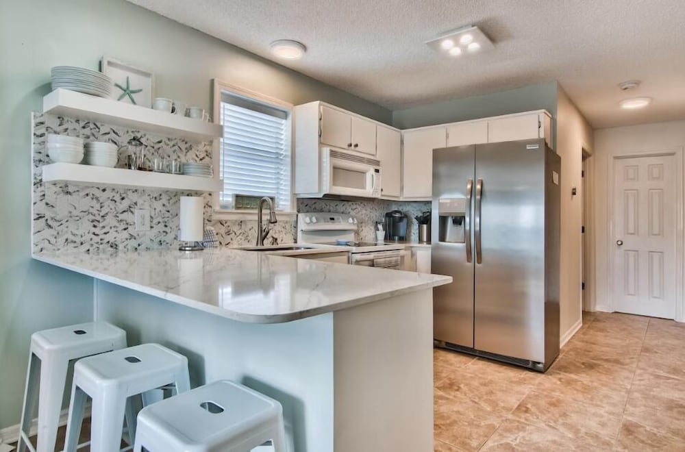 Beachside Villas 931- Mellow Waves