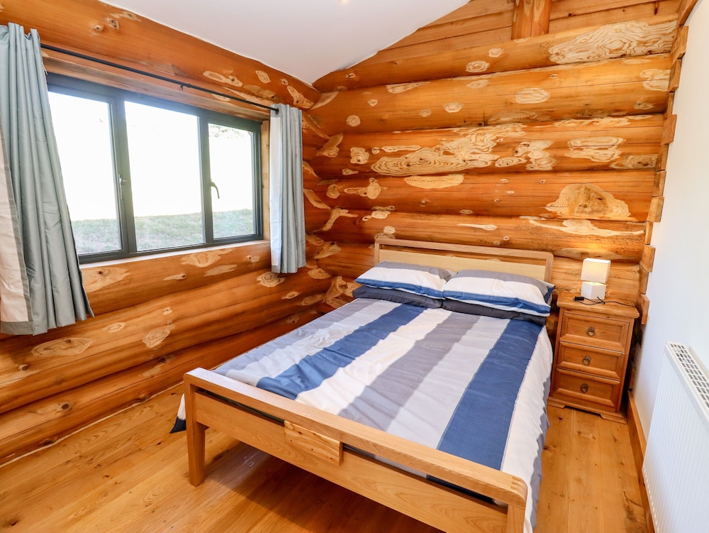 Douglas Cabin