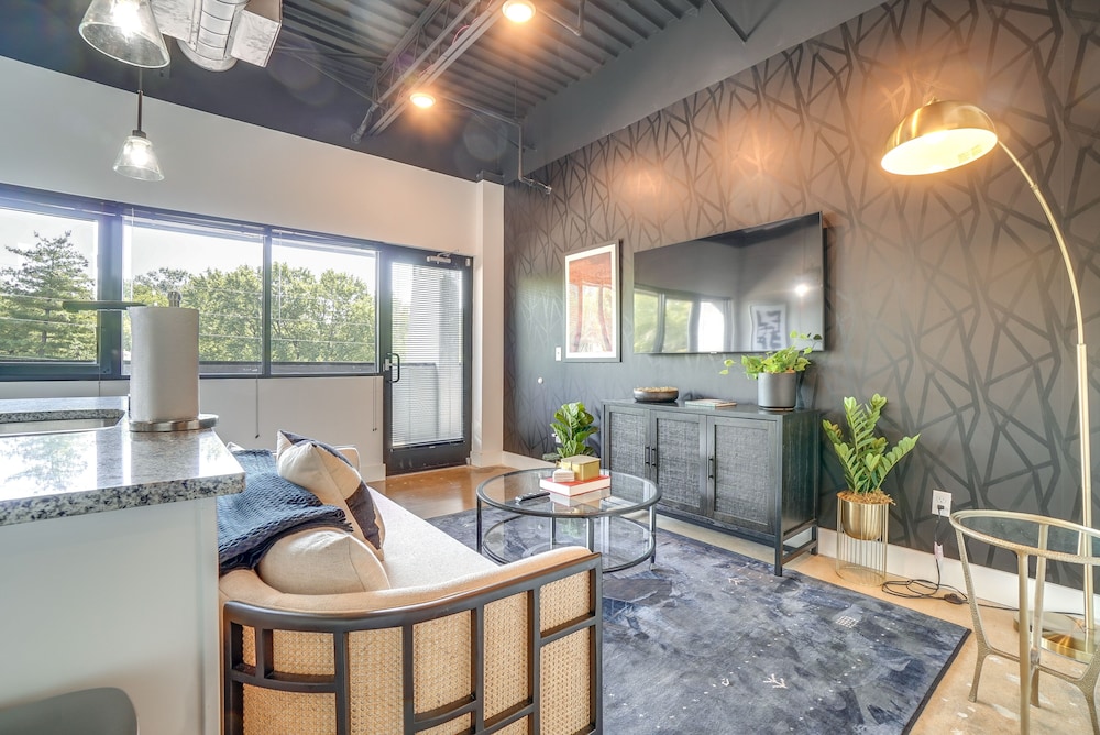 Modern Nashville Studio 5 Mi to Downtown! - Property Image 17