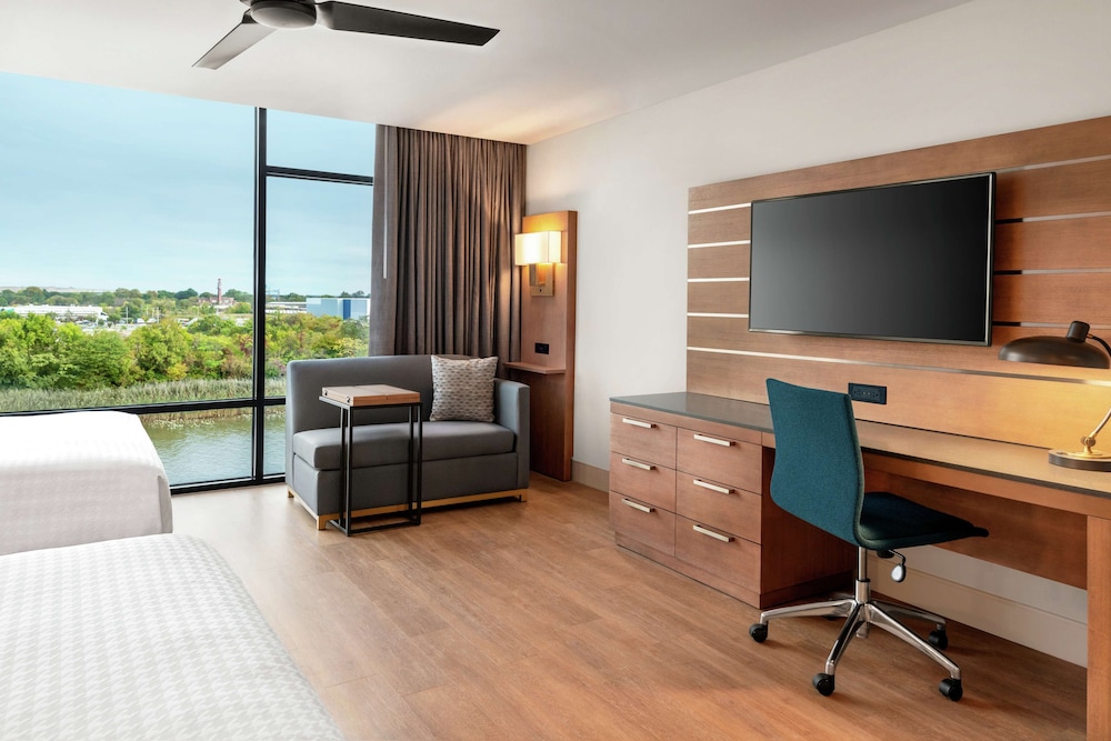 Dover Vacations - Homewood Suites by Hilton Wilmington Downtown - Property Image 11