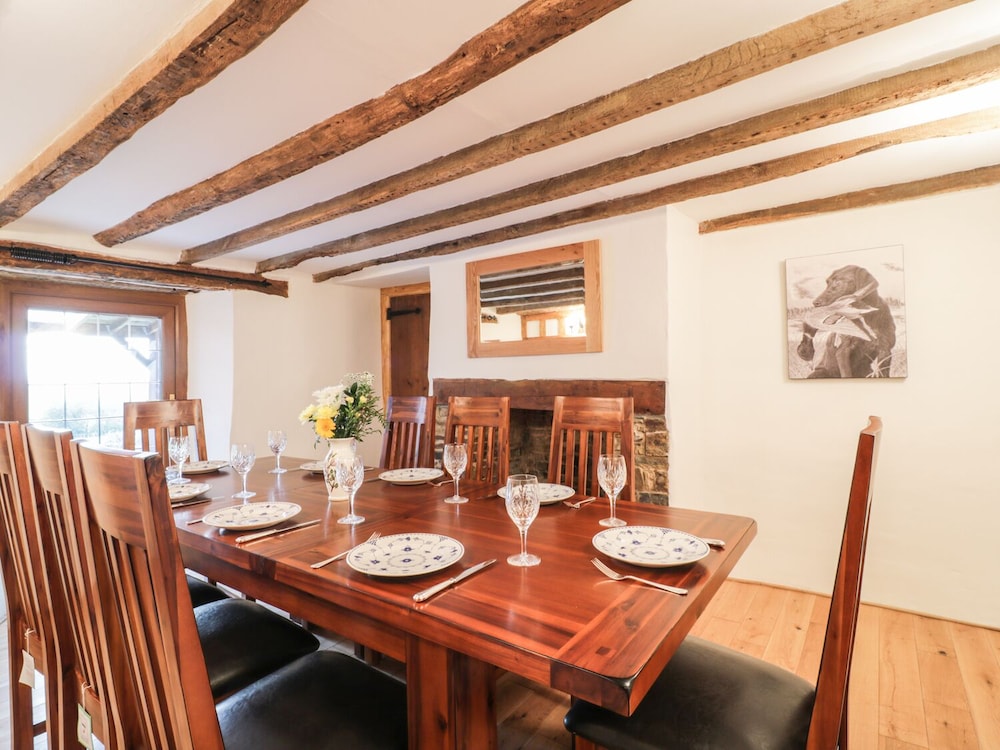 Lower West Curry Farmhouse