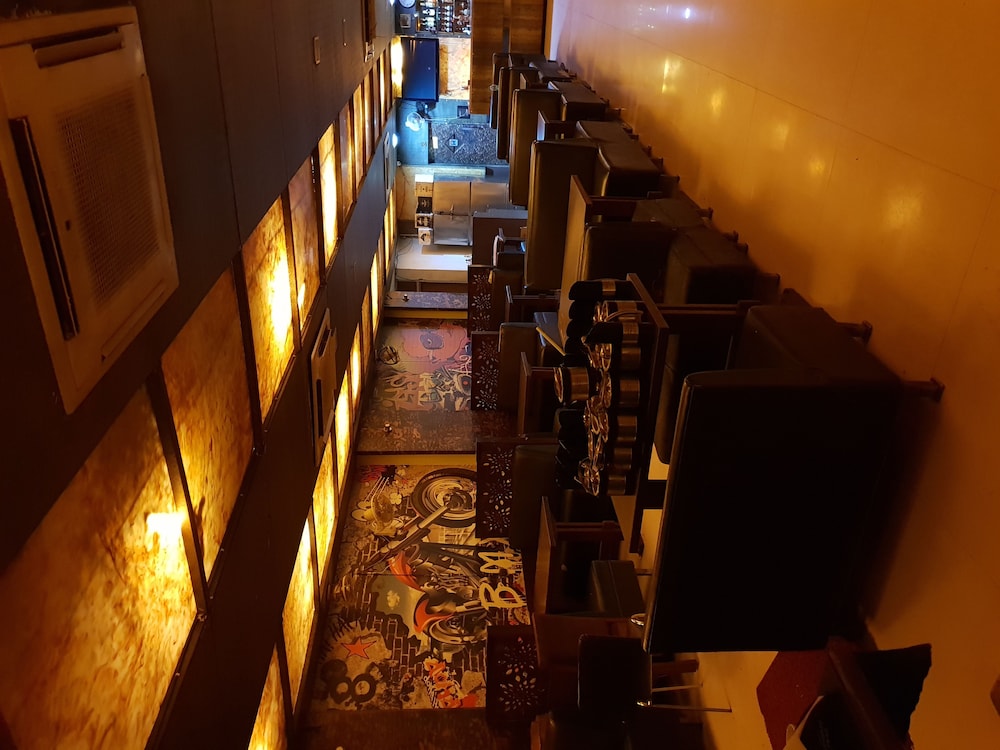 Hotel puneet international