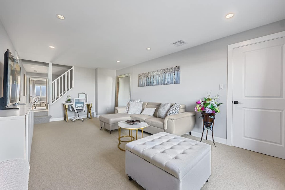 Gem by the sea None-obstructive Ocean View