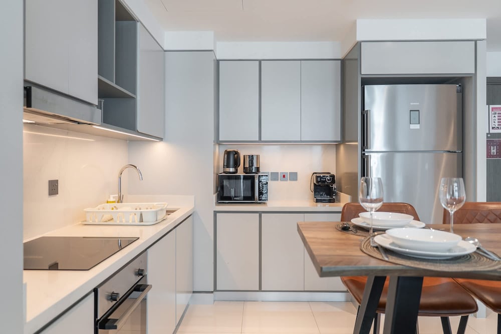 Mesmerizing 2BR in Emaar Beachfront With Sea Views