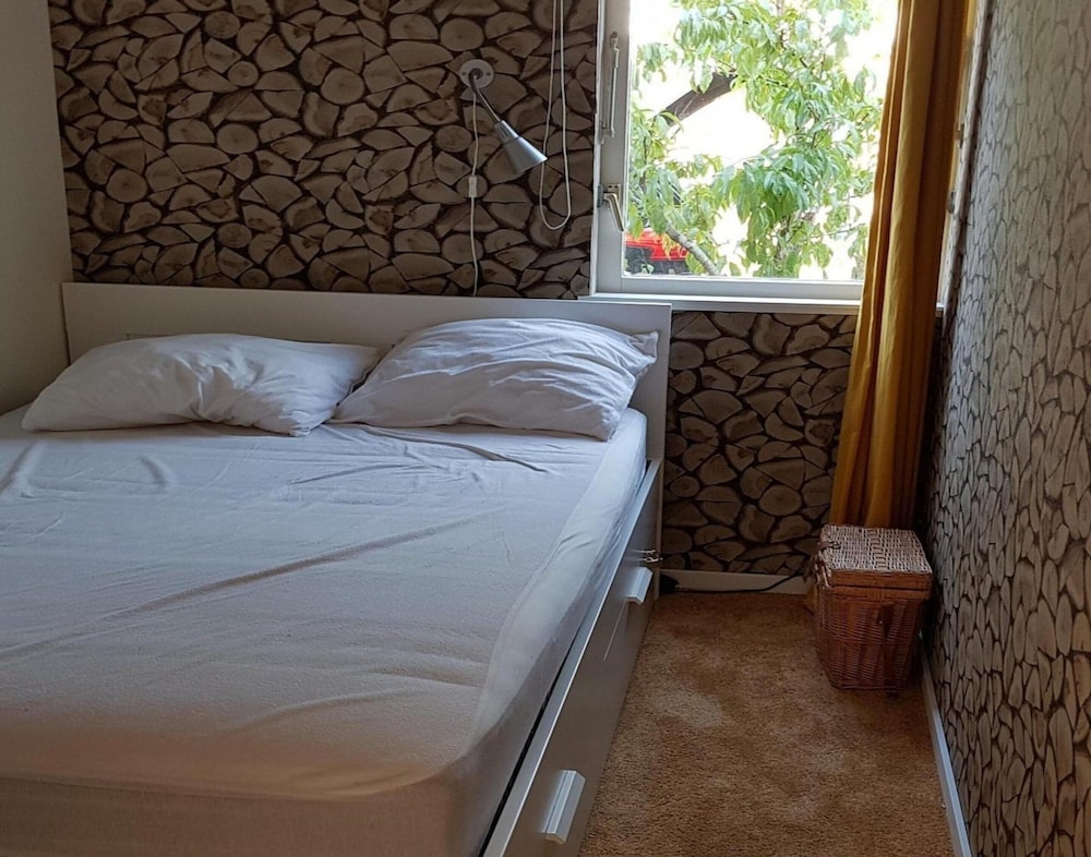 Attractive Bungalow Near Beach, Dunes