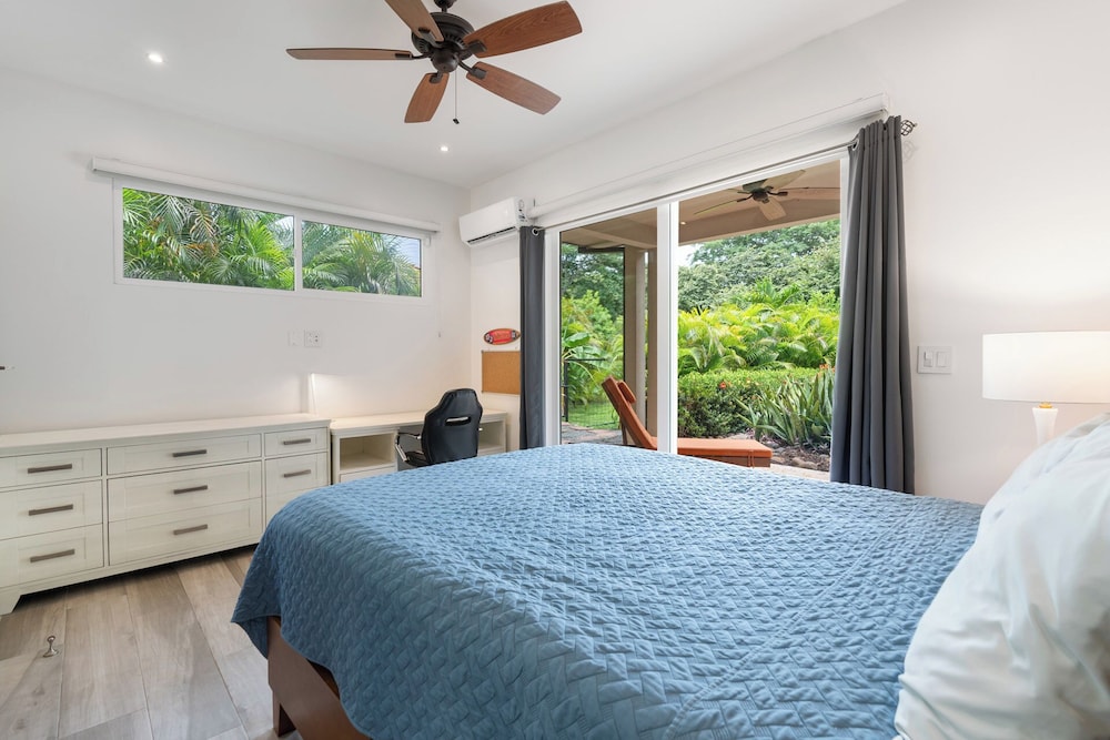 Beautiful home in a gated Neighborhood, Walking Distance to Beach with Garden