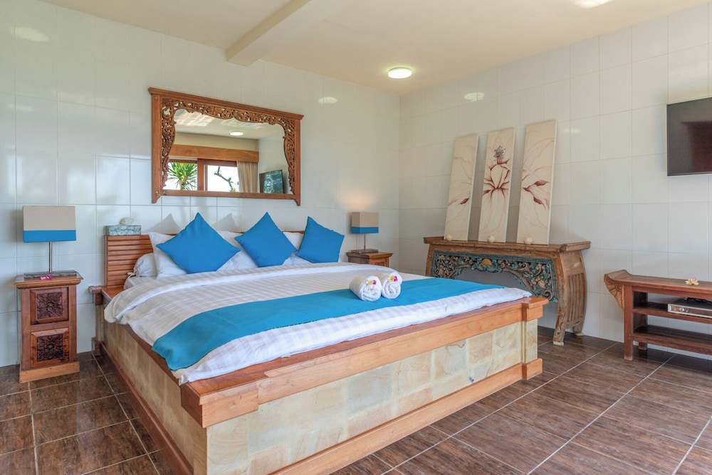 Bougainville Hill Villa
