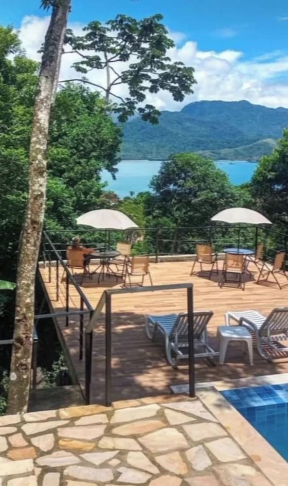 Yumi Chalés Ilhabela