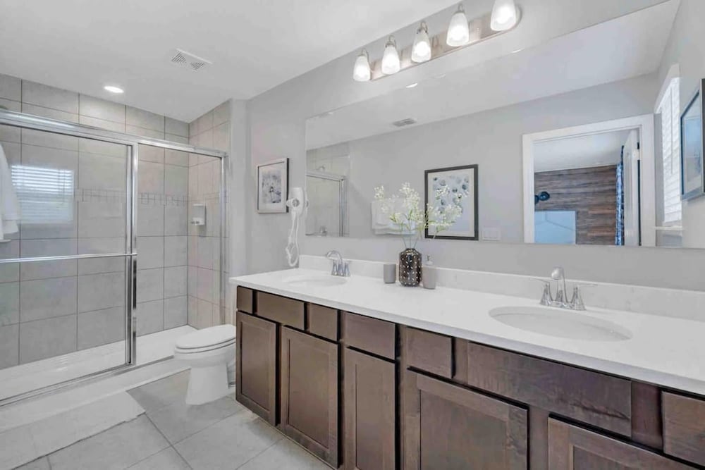 Super Boho Chic Stylish Blend Near Disney