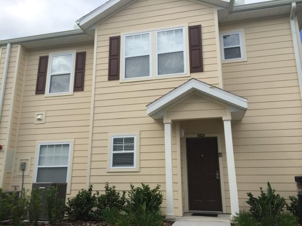 Nov Special at Lucaya 4 Bed 3 Baths Id:275002 view 4