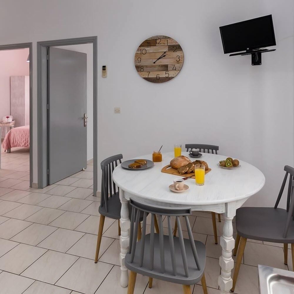 Letta's Apartments