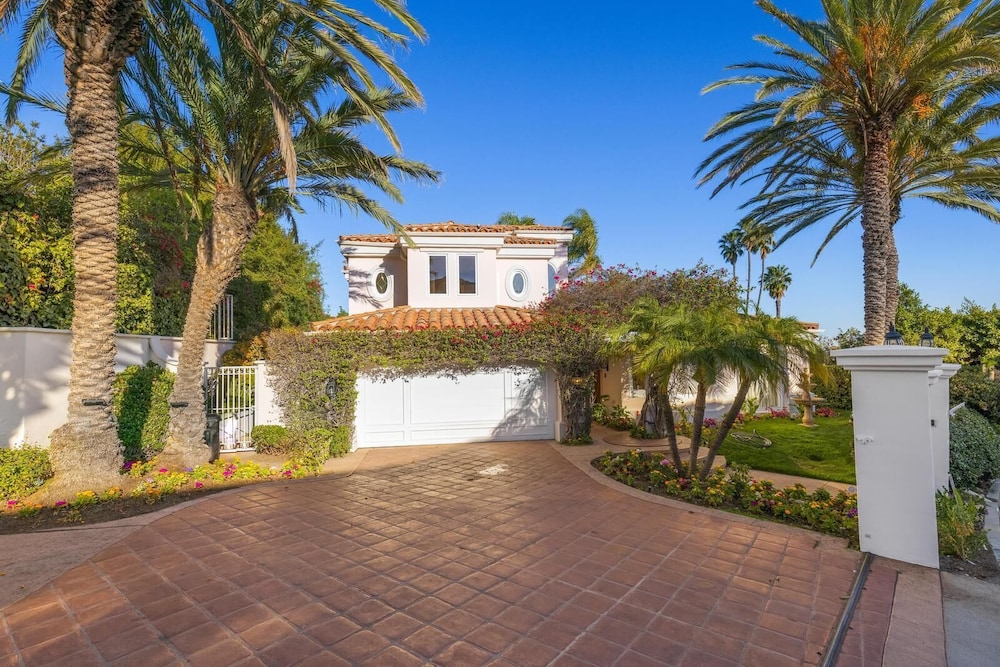 Stradella Spanish - Contemporary Mediterranean Estate w/ Resort-style Yard