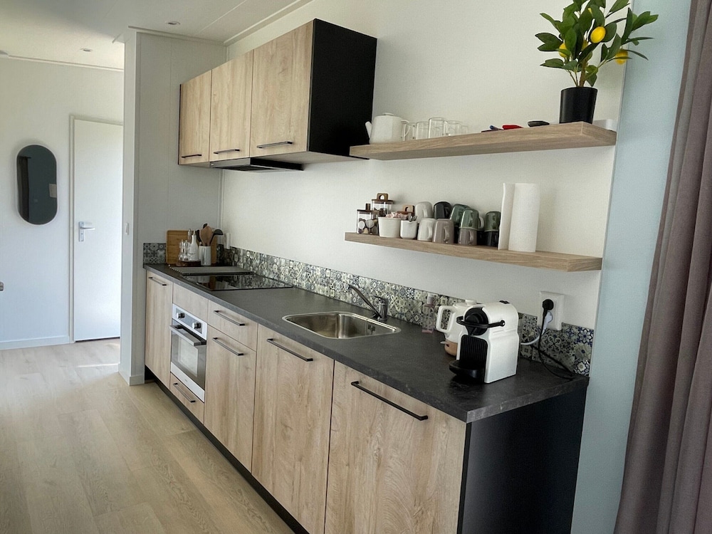 Holiday Home in 't Groene Hart on the Water view 4