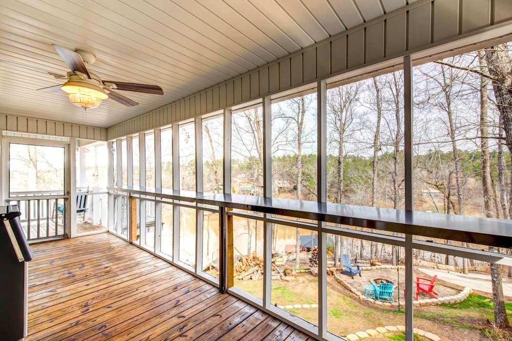 Milledgeville Vacations - Georgia Home on Lake Sinclair w/ Private Dock - Property Image 6