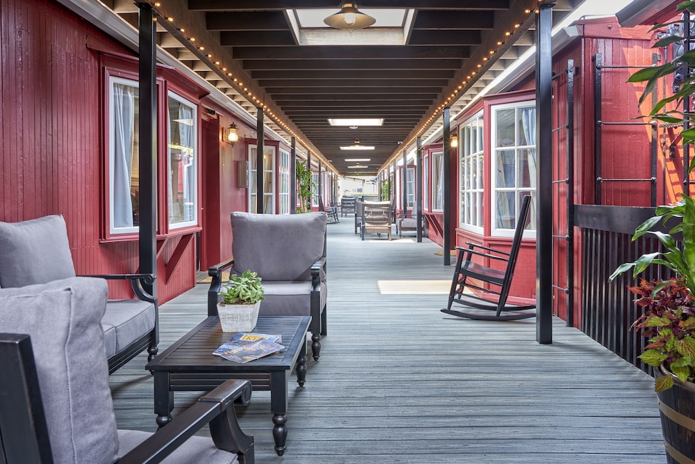 Yountville Vacations - Napa Valley Railway Inn - Property Image 9
