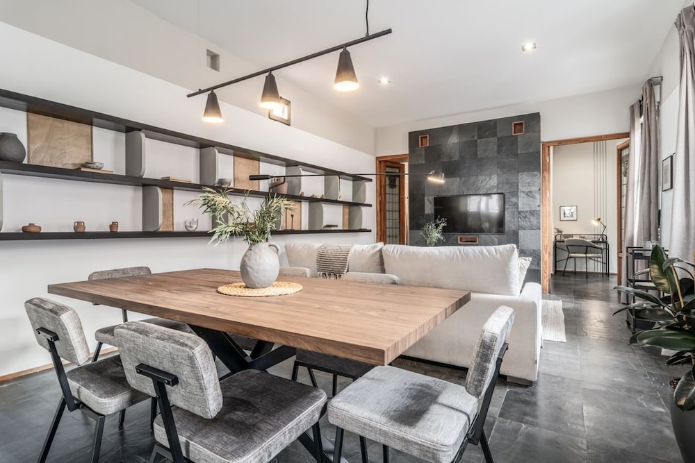 Monroe - 2 Bedrooms in Chueca