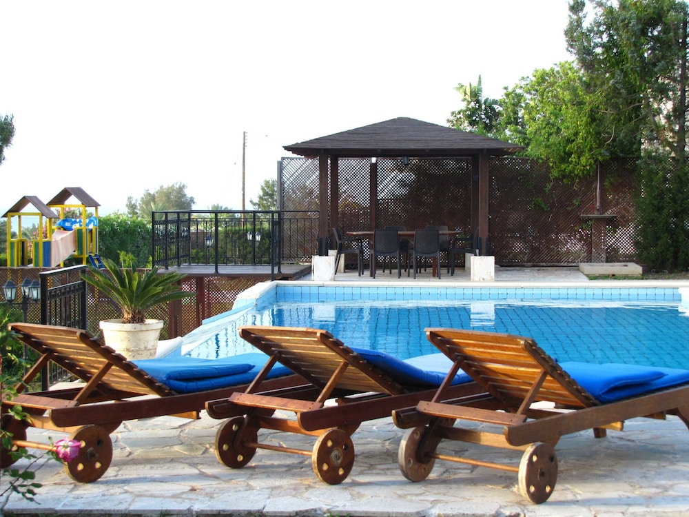 Webooking Knossos Villa