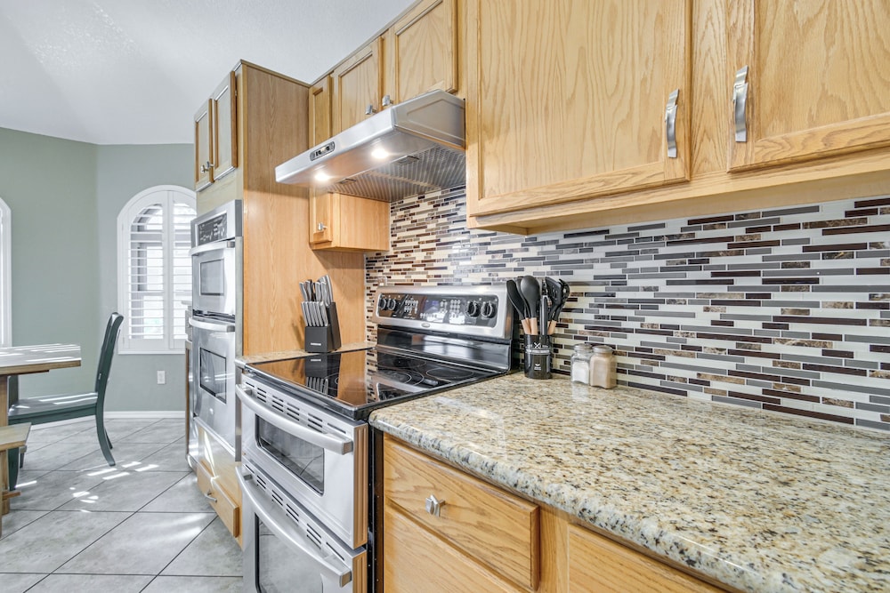Grill, Fire Pit & Pool: Lake Havasu City Home!