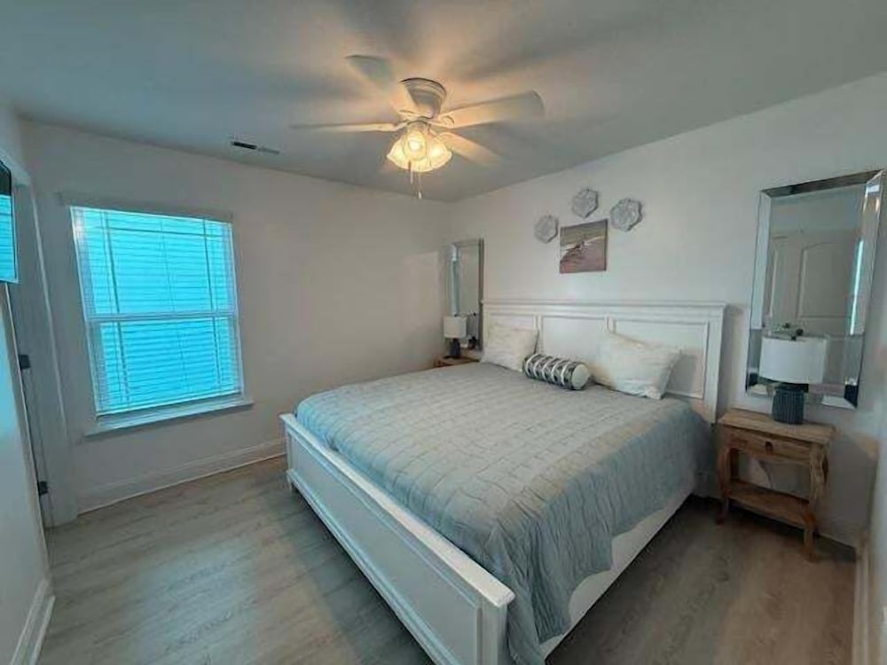 Sea Pearl 7 Bedroom Home