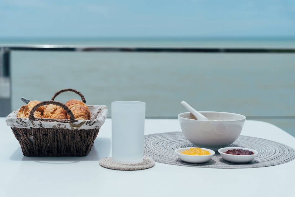 Phaladise Beach Villa at Phala Beach, Ban Chang